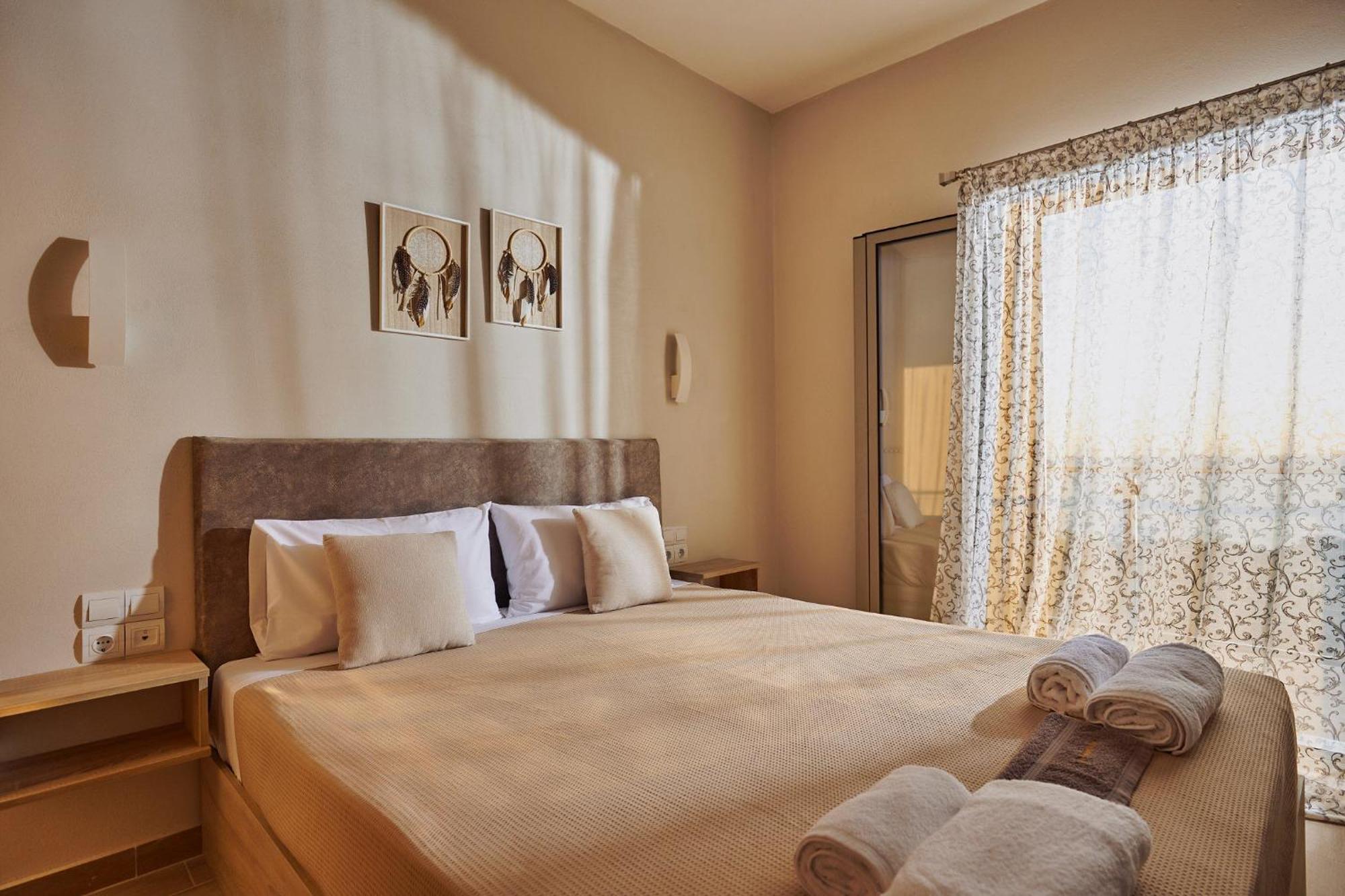 Pelagaki Sunrise Apartments Orthoniaí エクステリア 写真